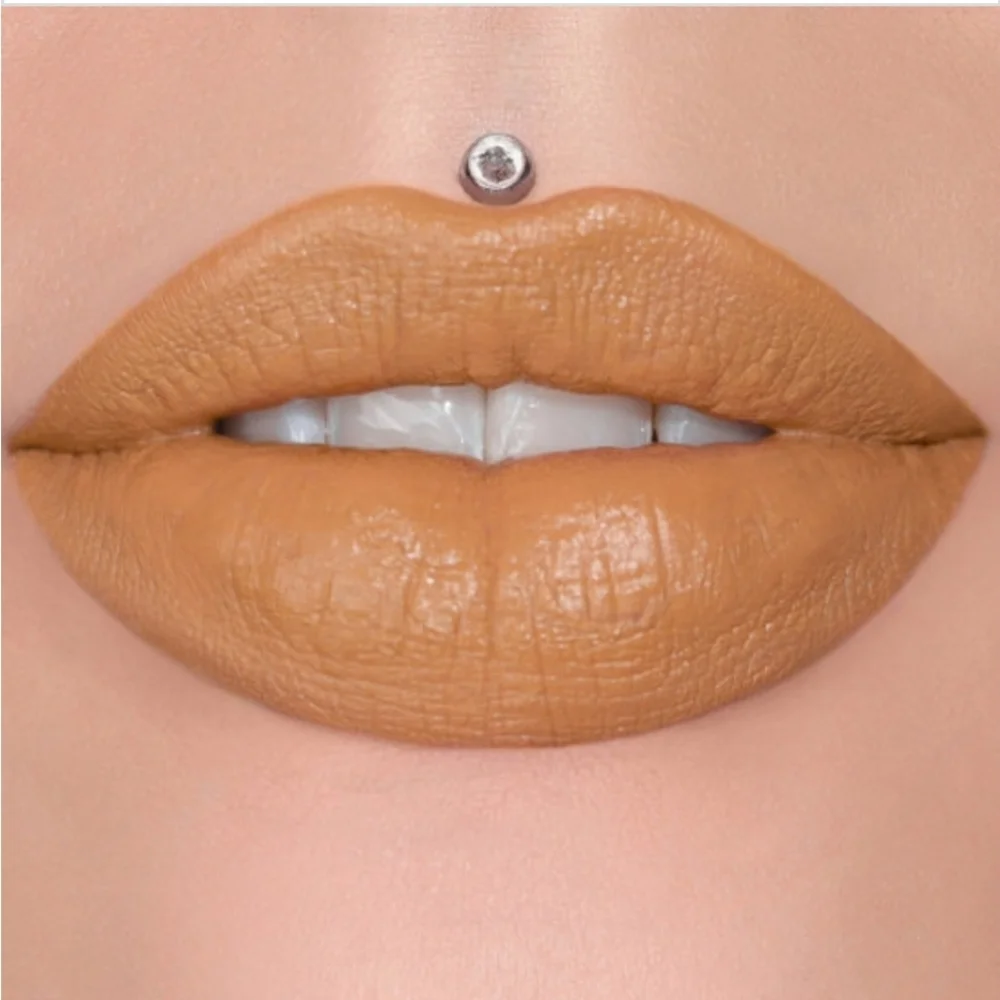 Jeffree Star Velvet Trap Gardening H*e
